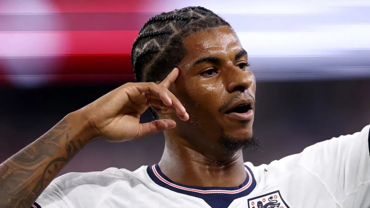 Jugador de Inglaterra celebrando durante un partido
