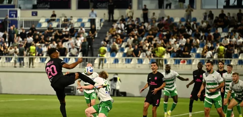 Jugador de Hapoel Beer Sheva en acción