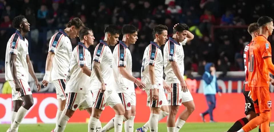 Jugadores de San Lorenzo en el partido