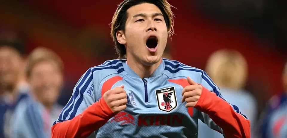 Jugador de Japón celebrando durante calentamiento