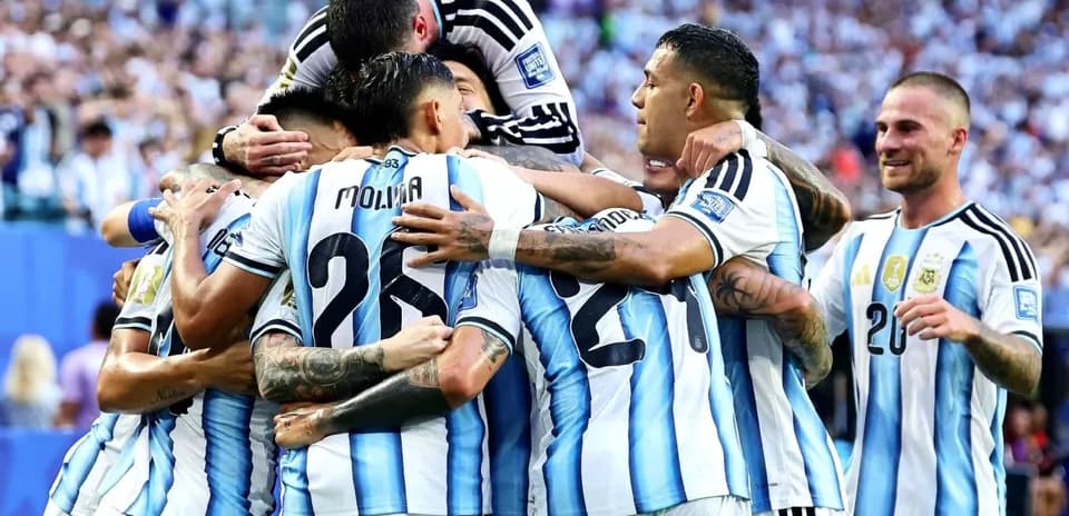 Jugadores de Argentina celebrando un gol