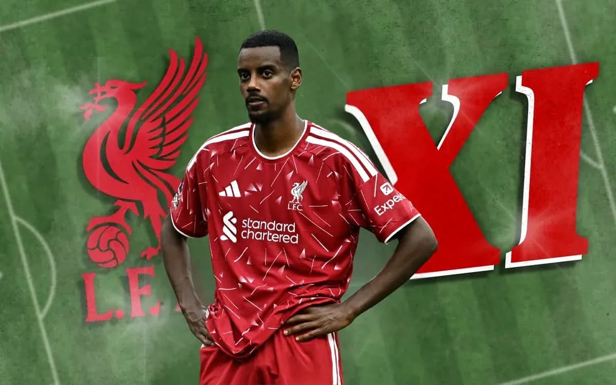 Jugador de Liverpool posando en camiseta roja