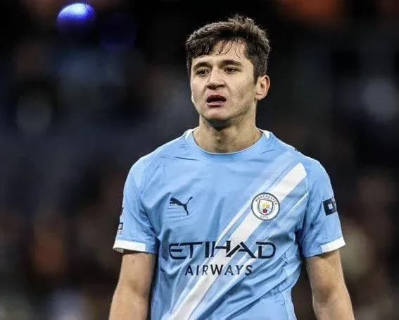Jugador de Manchester City en acción durante el partido
