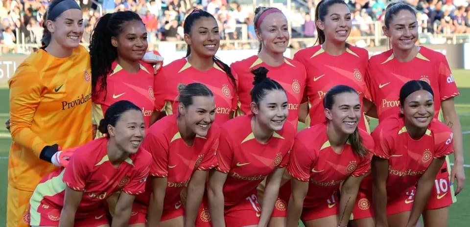Jugadoras del Portland Thorns W en formación
