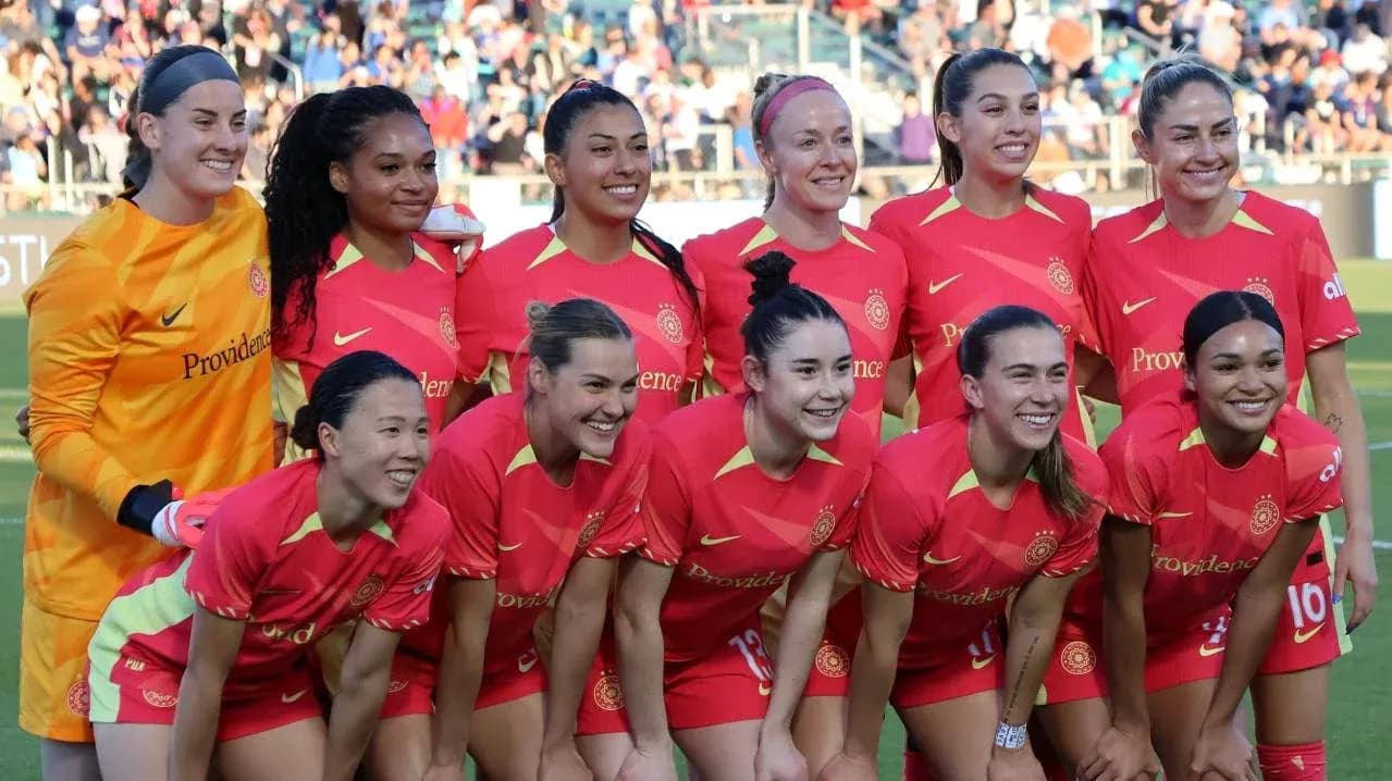 Jugadoras del Portland Thorns W en formación