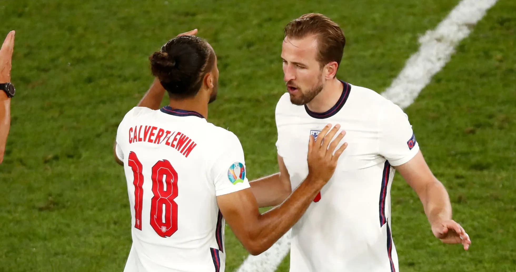 Calvert-Lewin y Kane celebrando un gol juntos