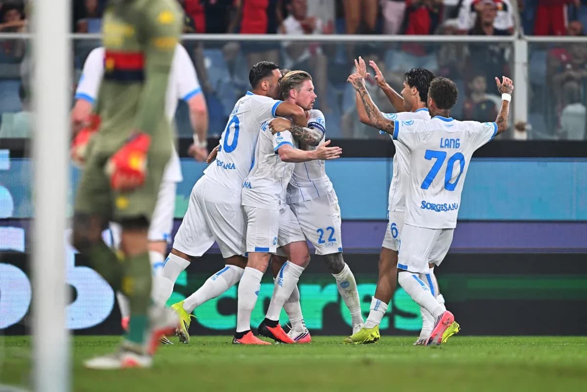 Jugadores de Napoli celebrando un gol