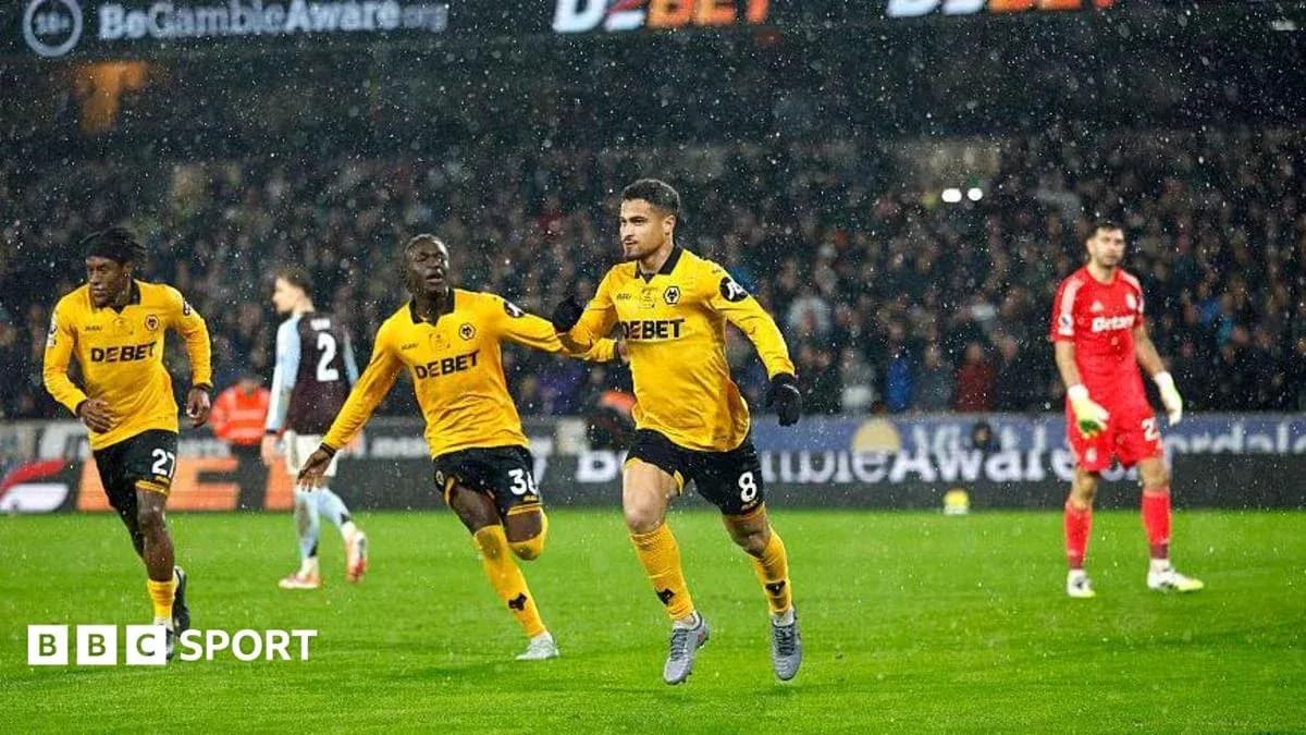Jugador celebrando un gol en partido de fútbol