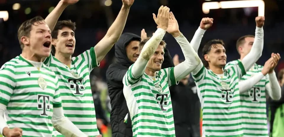 Jugadores de Ferencvarosi celebrando la victoria