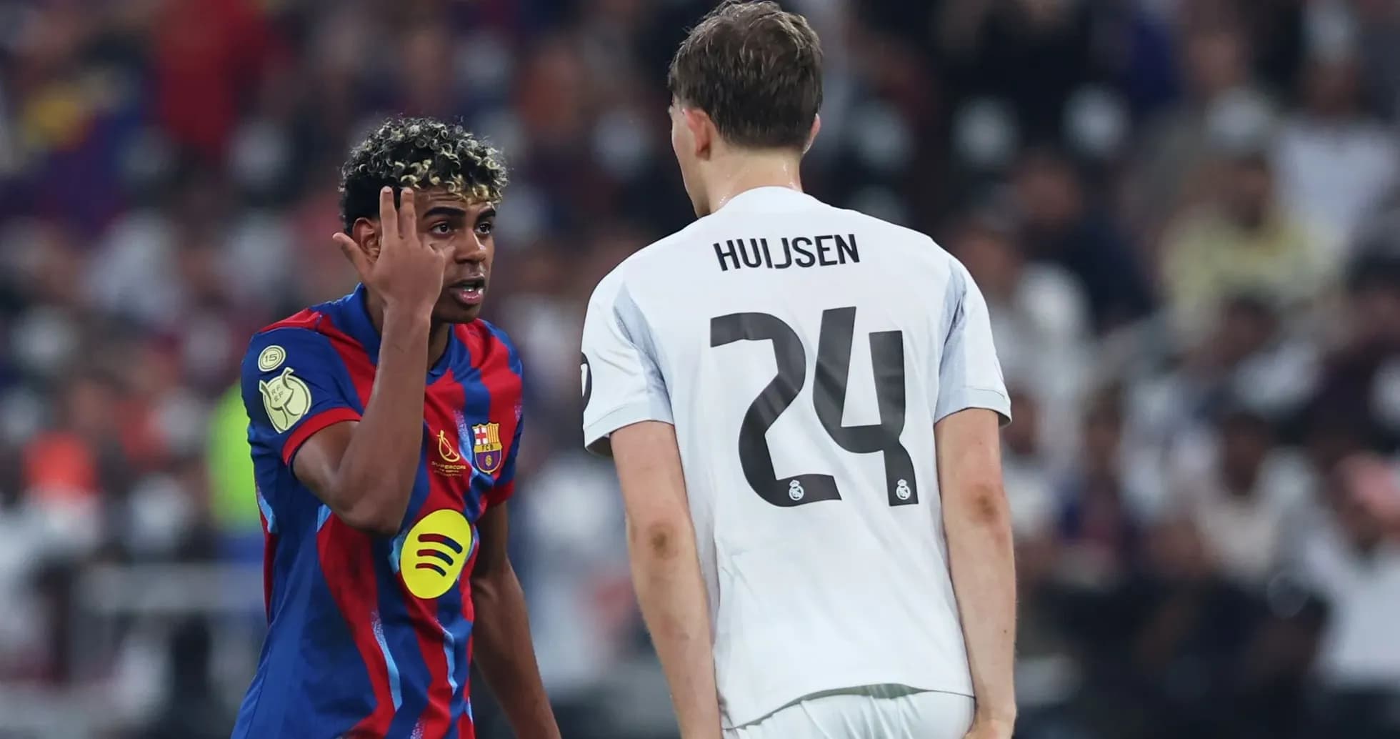 Jugadores de Barça y Real Madrid en el partido