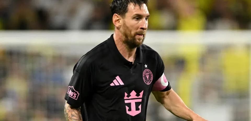 Jugador de Inter Miami corriendo durante un partido