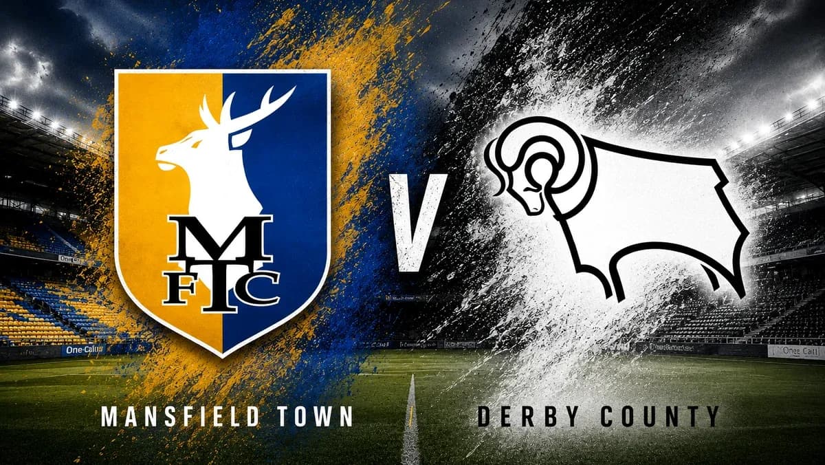 Logos de Mansfield Town y Derby County en campo