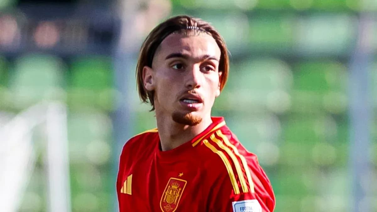 Jugador de España en campo durante el partido