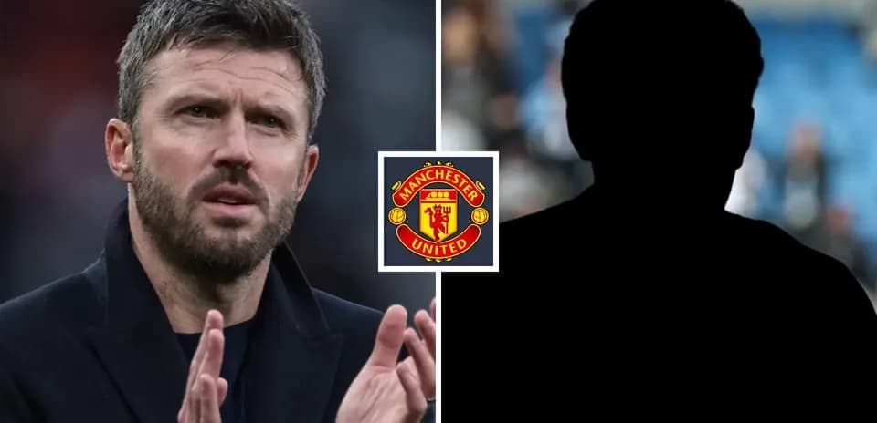 Michael Carrick gesticulating with Manchester United logo