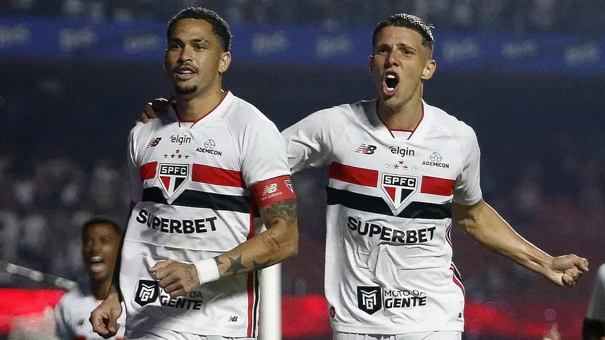 Jugadores del Sao Paulo celebrando un gol