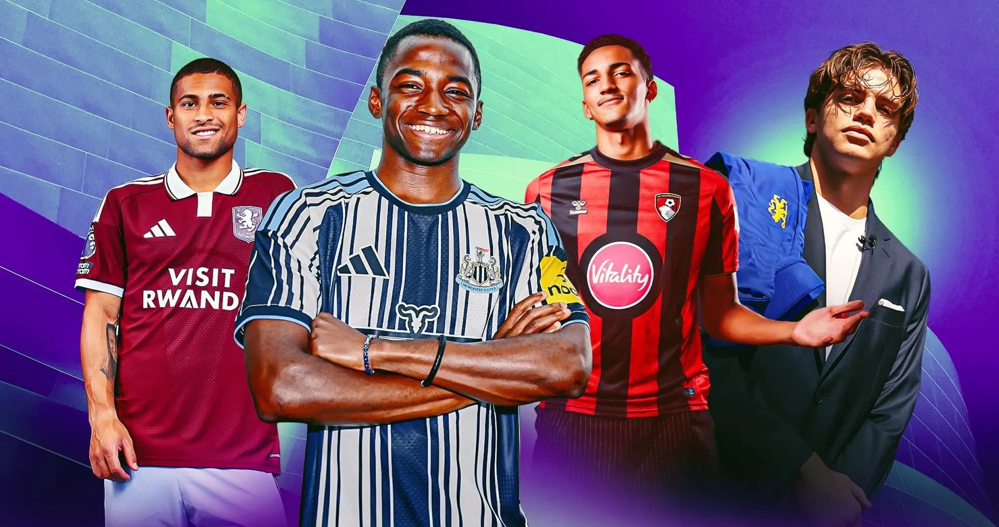 Cuatro jugadores de fútbol posando en sus camisetas