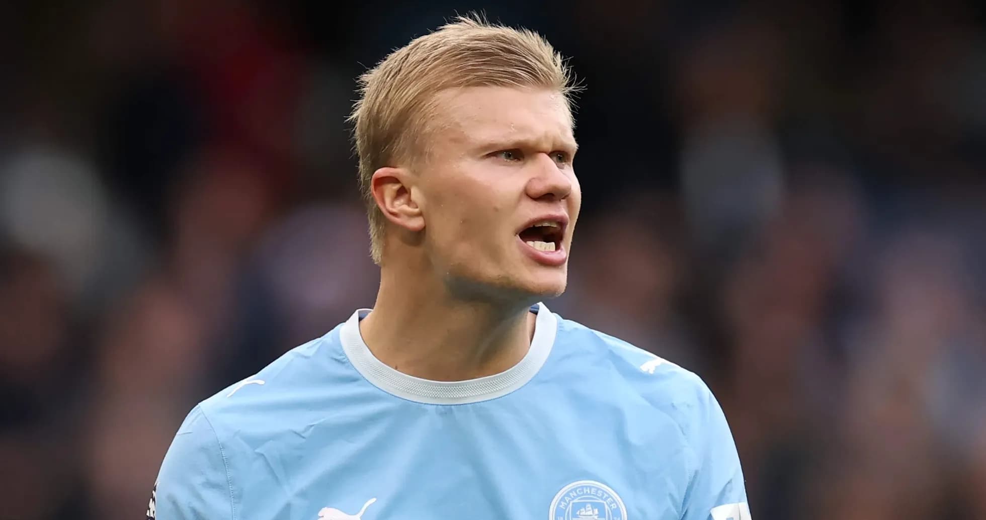 Jugador de Manchester City en acción durante el partido