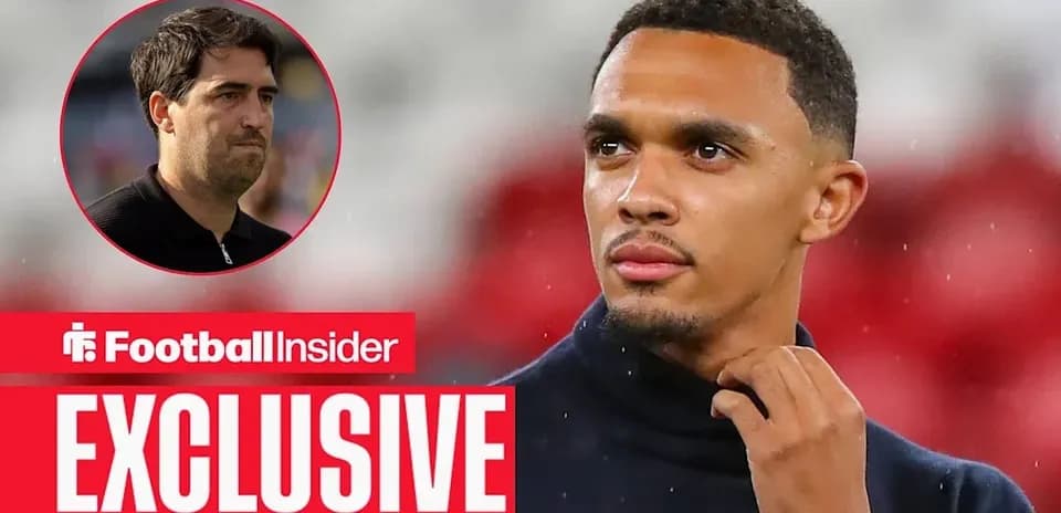 Jugador pensativo con logo de Football Insider