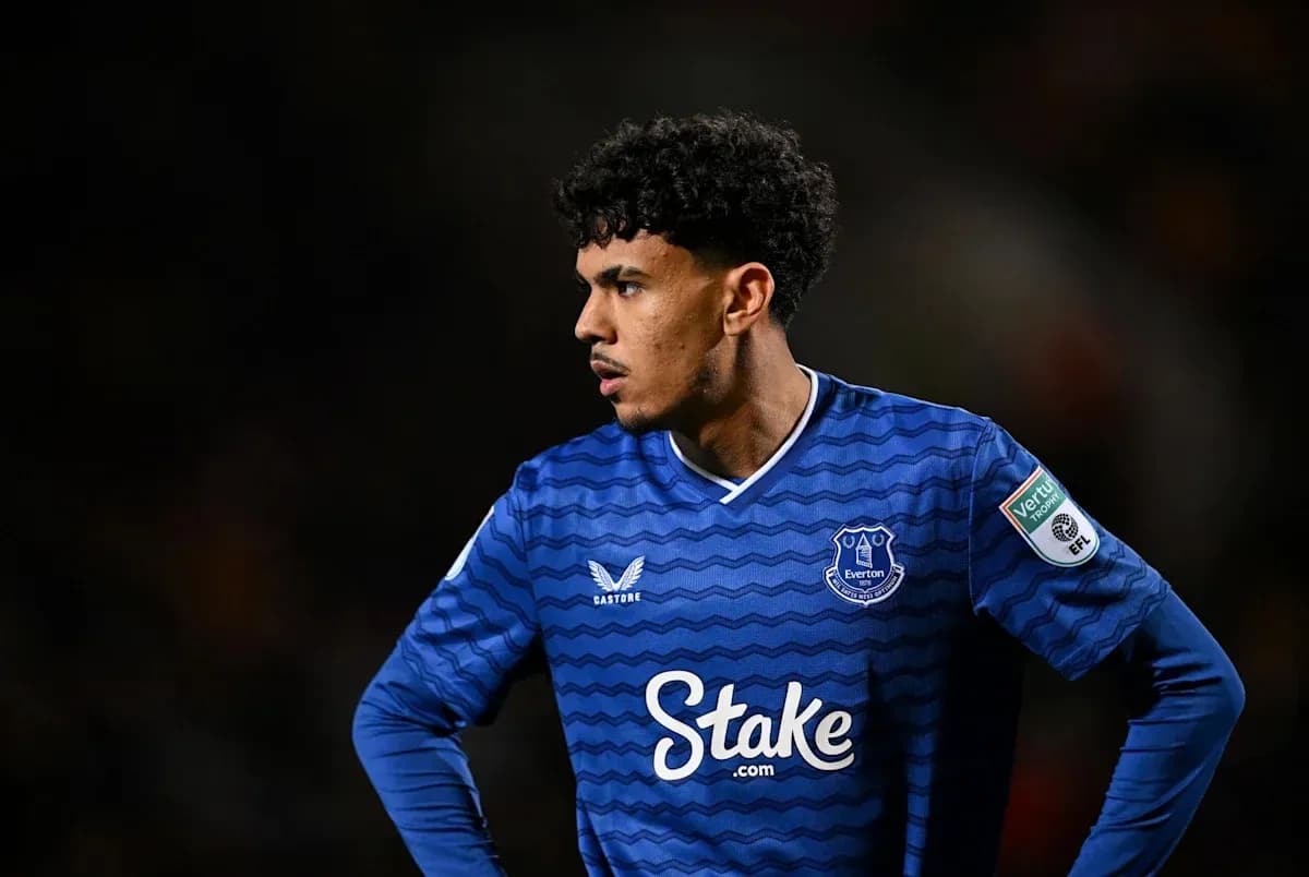 Jugador de Everton en acción durante el partido