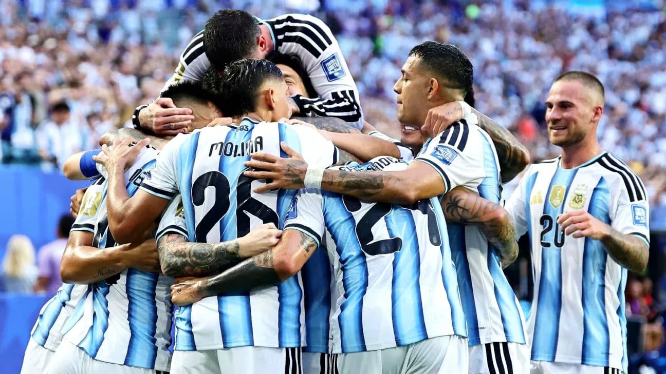 Celebración de jugadores de Argentina en partido