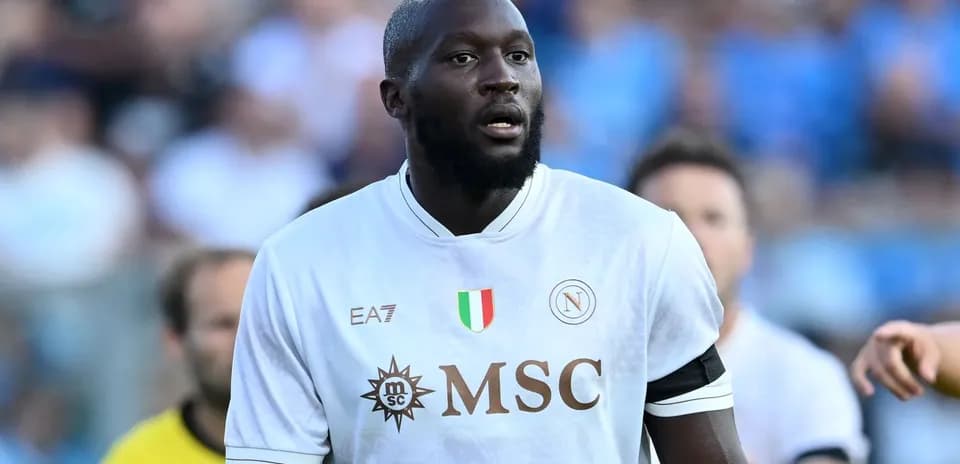Jugador de Napoli durante un partido en el campo