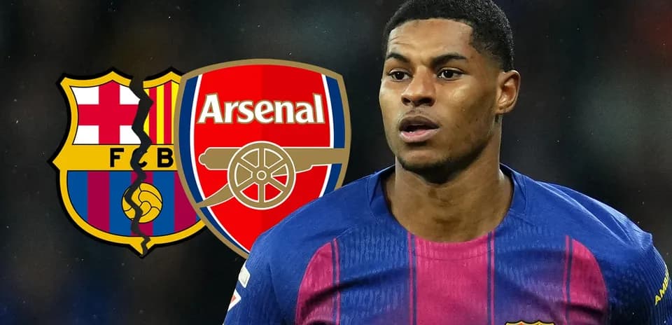Jugador de Barcelona con logotipos de Arsenal y Barça