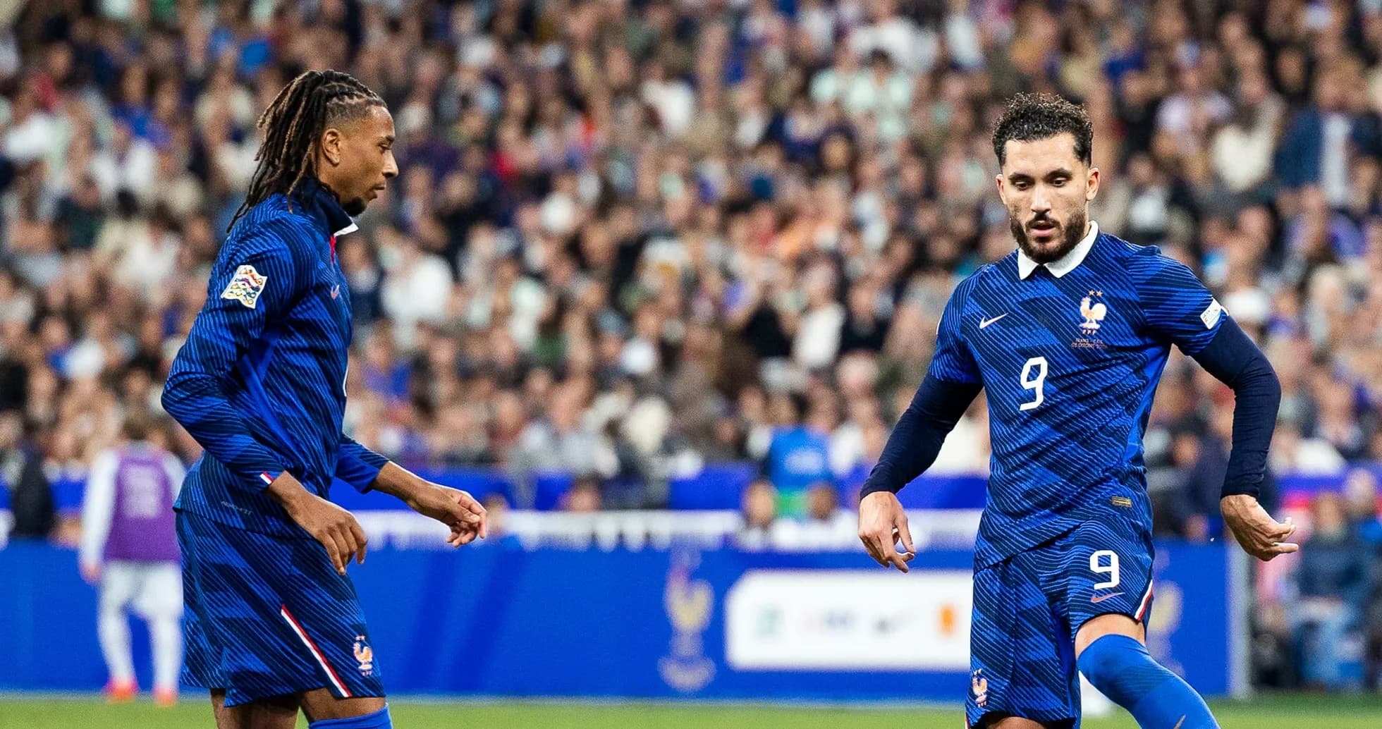 Jugadores de Francia en el campo durante el partido