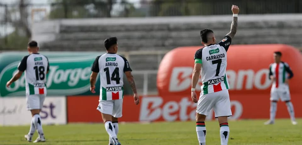 Jugadores de Palestino en el campo de juego