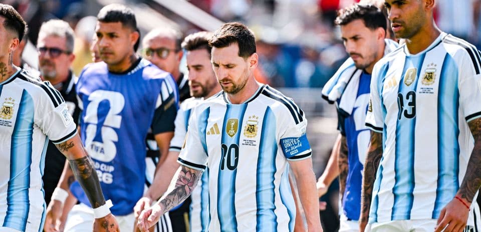 Jugadores de Argentina saliendo al campo de juego