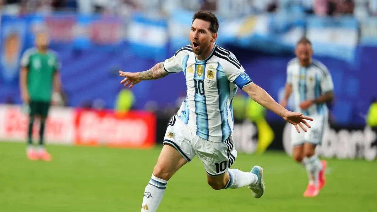 Lionel Messi celebrando un gol con Argentina