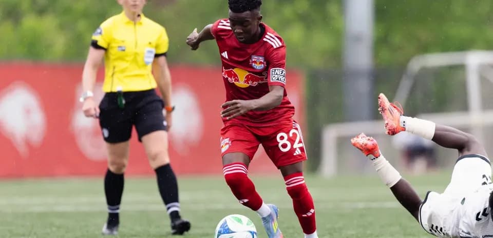 Jugador de New York RB II en acción
