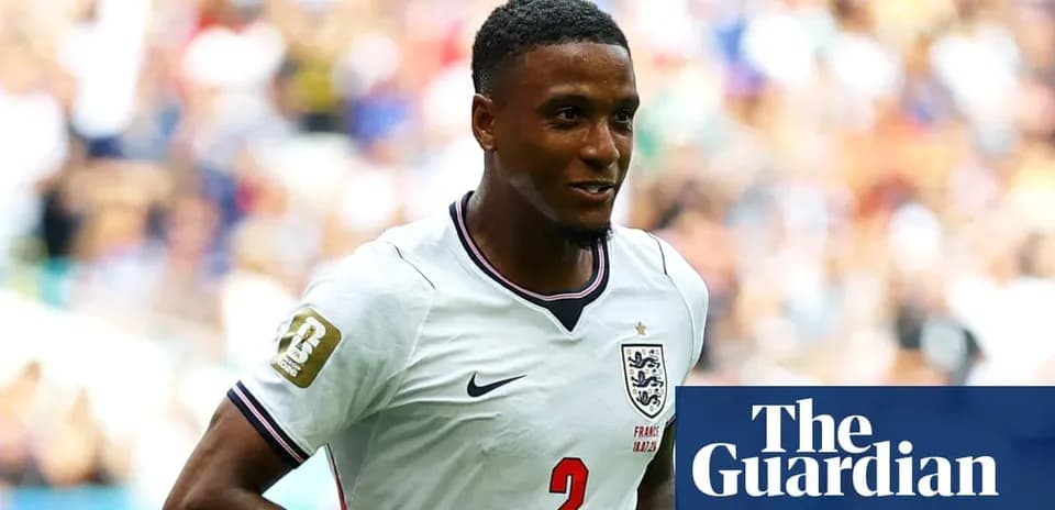 Jugador de Inglaterra sonriendo durante un partido