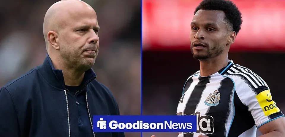 Entrenador y jugador de Newcastle en primer plano