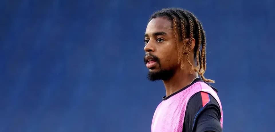 Jugador en calentamiento durante sesión de entrenamiento