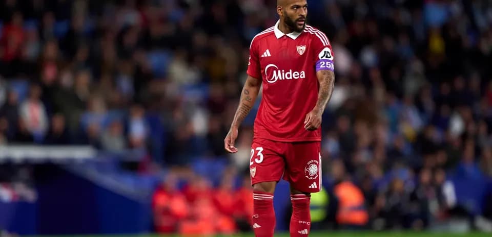 Jugador del Sevilla durante el partido