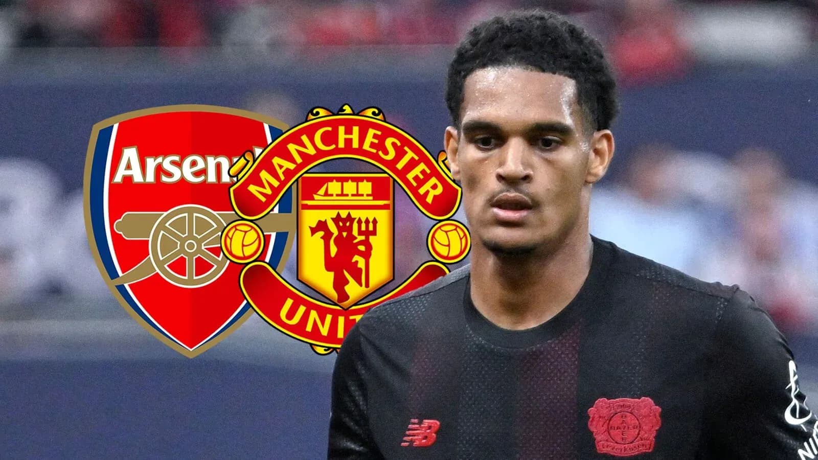 Jugador en uniforme con logos de Arsenal y Manchester United