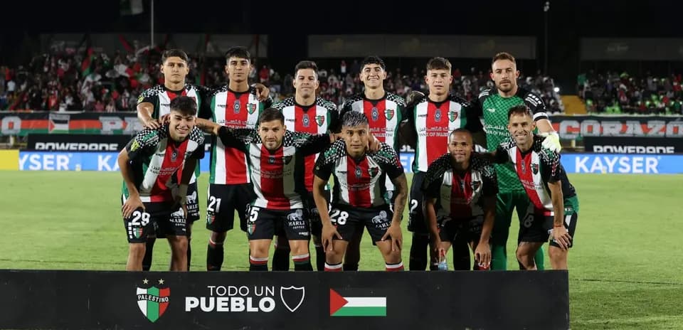 Equipo Palestino posando antes del partido