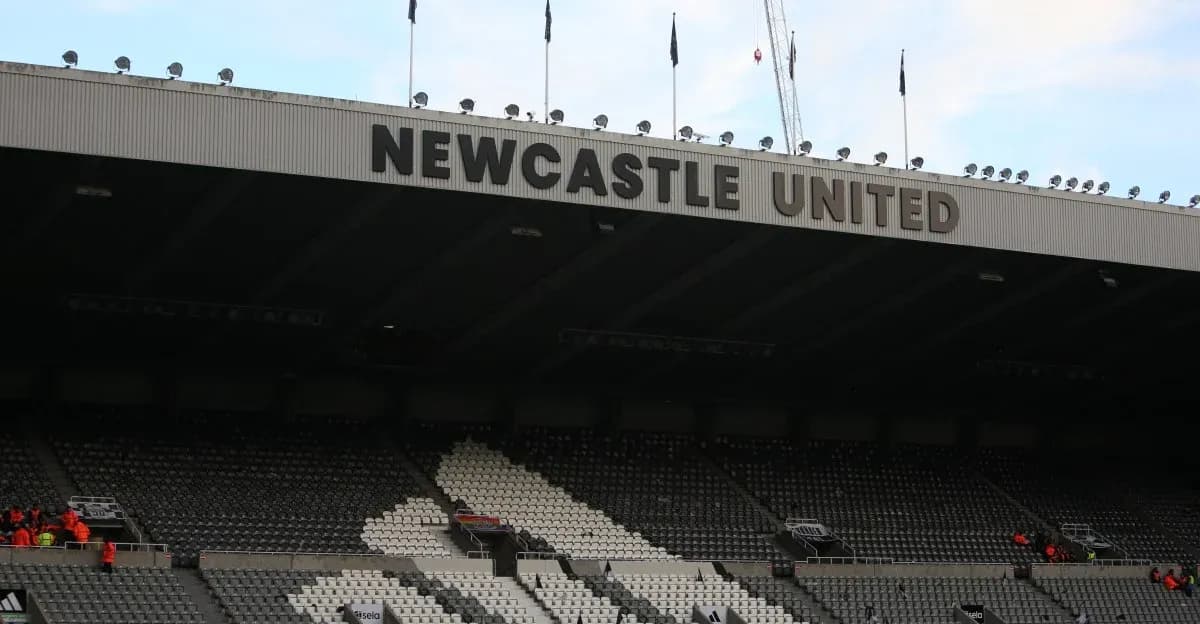 Estadio de Newcastle United con asientos vacíos