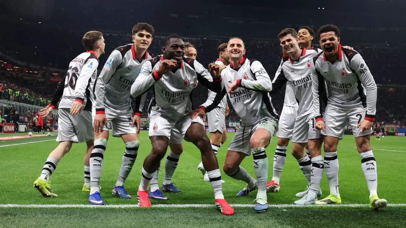Jugadores del AC Milan celebrando un gol