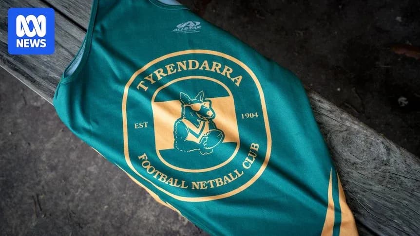 Camisa del Tyrendarra Football Netball Club en madera