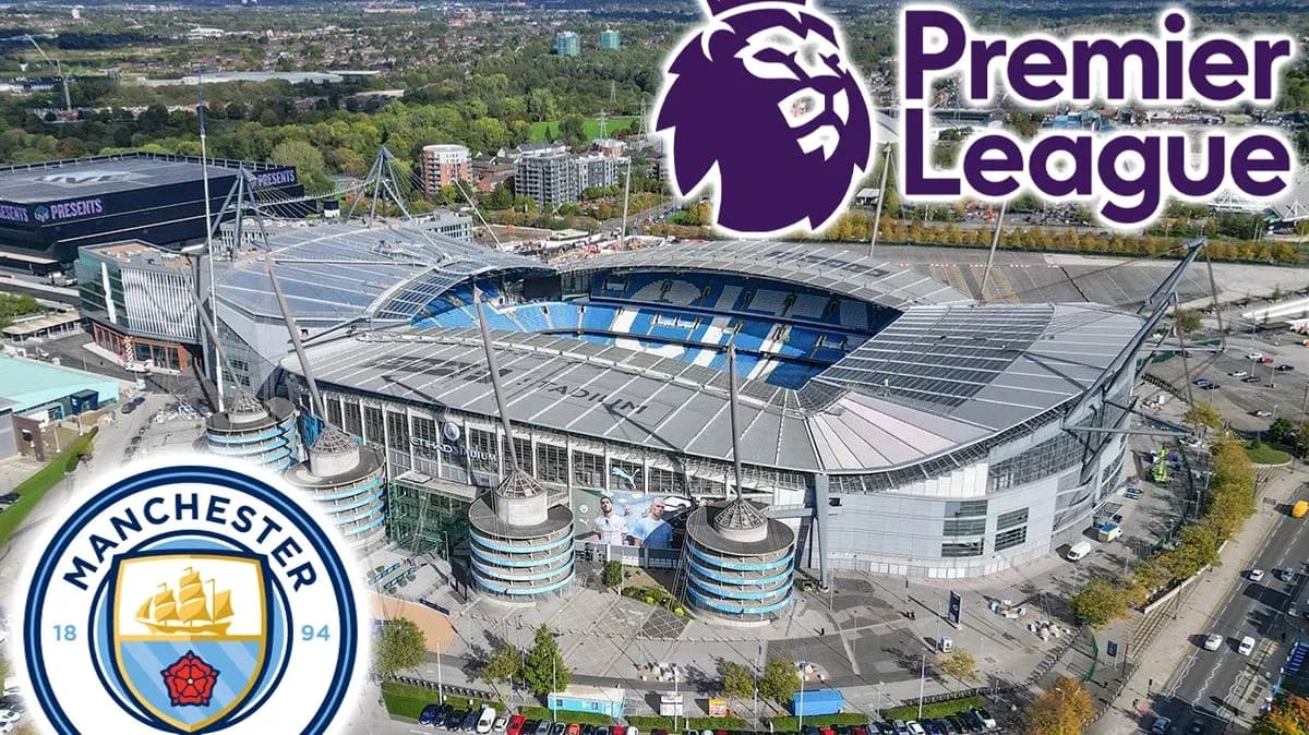 Estadio Etihad con logos de Manchester City y Premier League