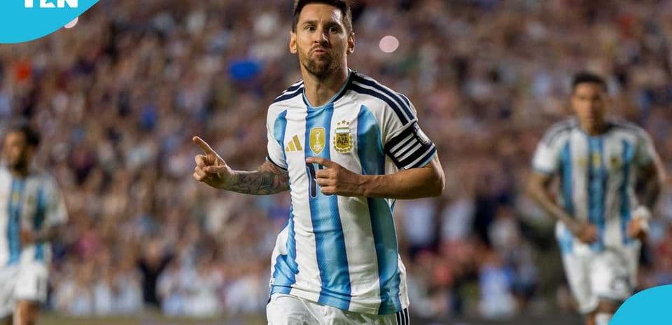 Lionel Messi celebrando un gol en partido de fútbol