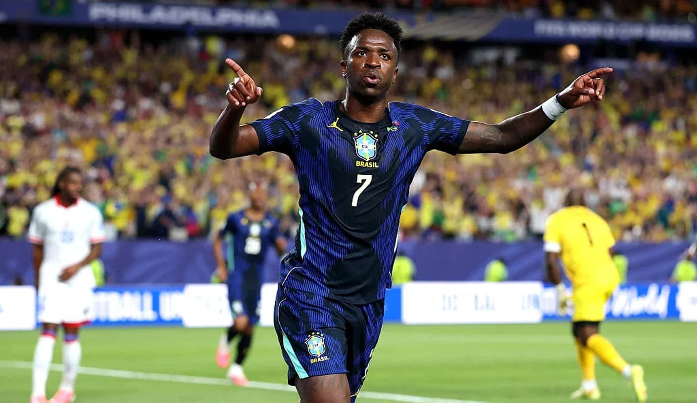 Jugador de Brasil celebrando un gol en el partido
