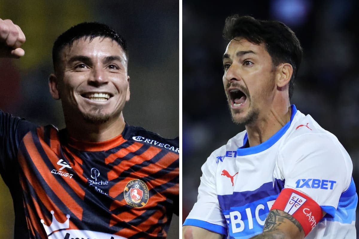 Jugadores celebrando durante el partido de fútbol
