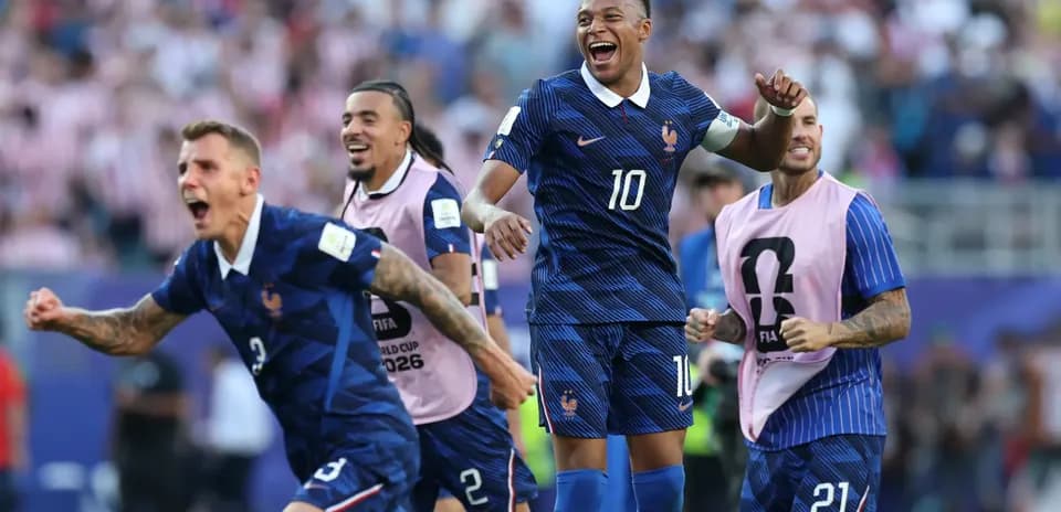 Jugadores de Francia celebrando un gol
