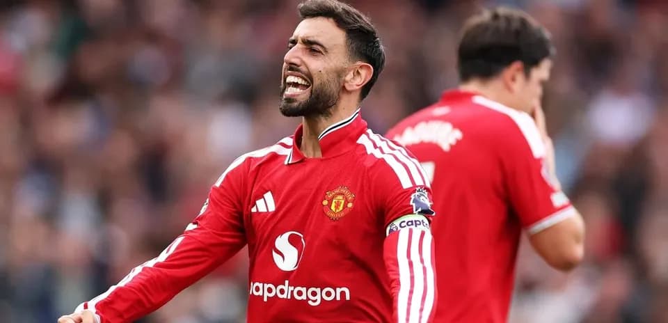 Bruno Fernandes celebrando durante un partido con Manchester United