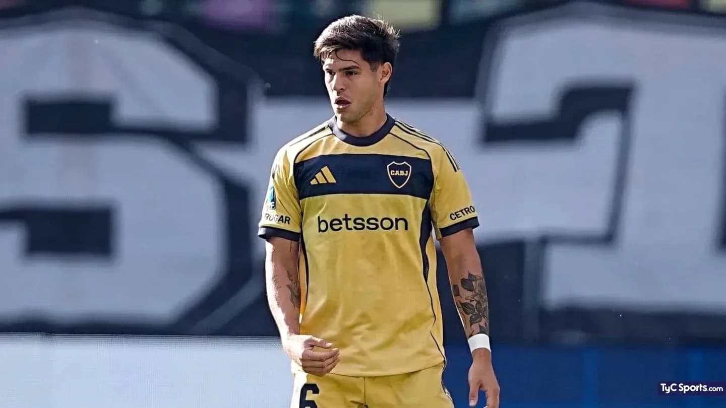 Jugador de Boca Juniors en acción durante el partido