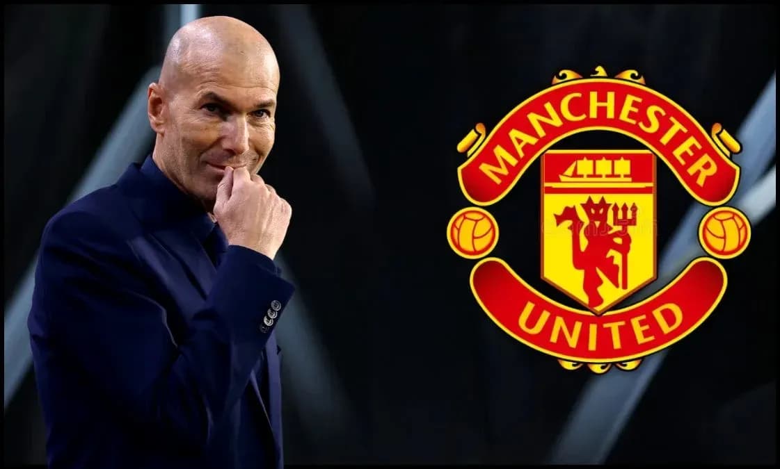 Zinedine Zidane junto al logo de Manchester United