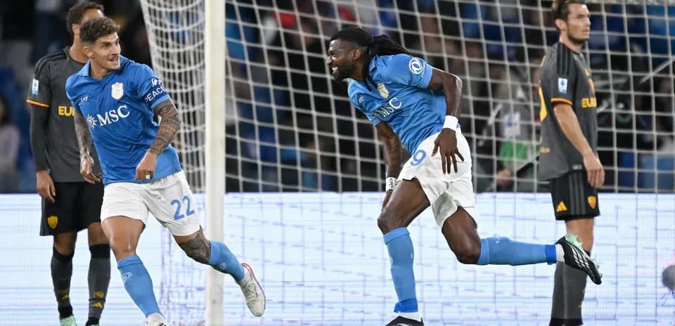 Jugadores de Napoli celebrando un gol
