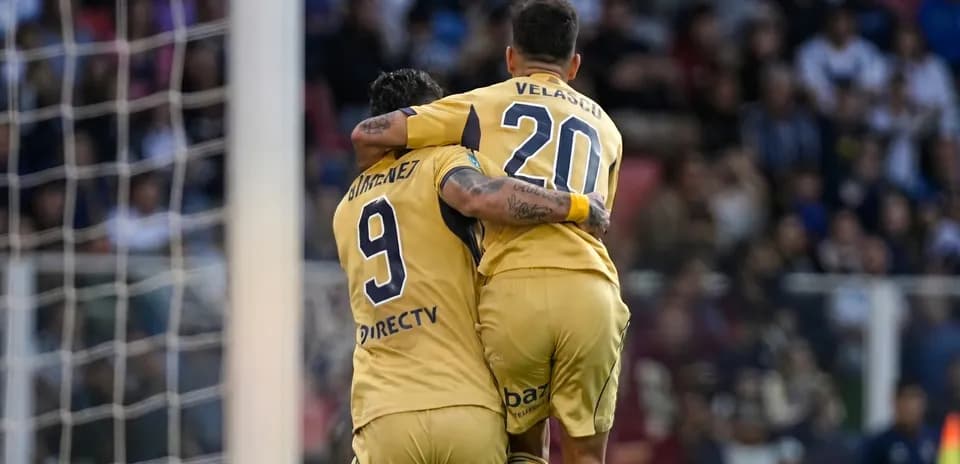 Jugadores de Boca Juniors celebrando un gol